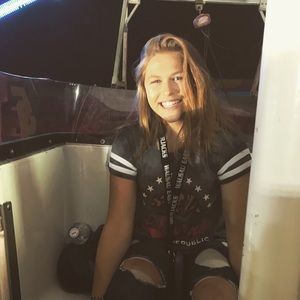 Meet your Posher, Elle